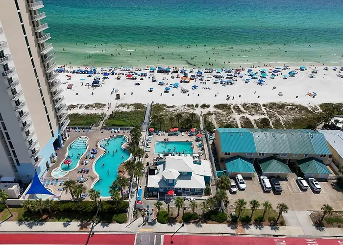 Beach Access Close To Walmart, Bowling,Skating And Game Room